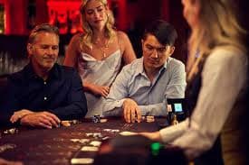 Dealer profesional Monopoly Live di studio suryajp dengan kamera multi-angle dan peralatan produksi berkualitas tinggi